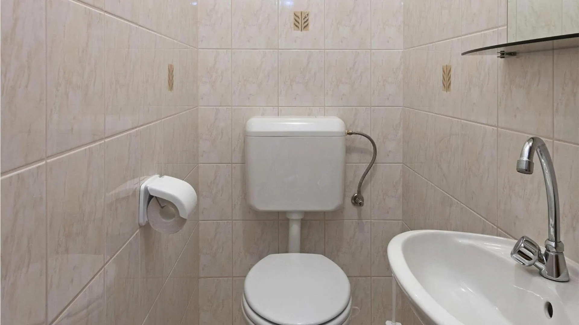 Nice Apartment In Pula With Kitchen Chorvatsko