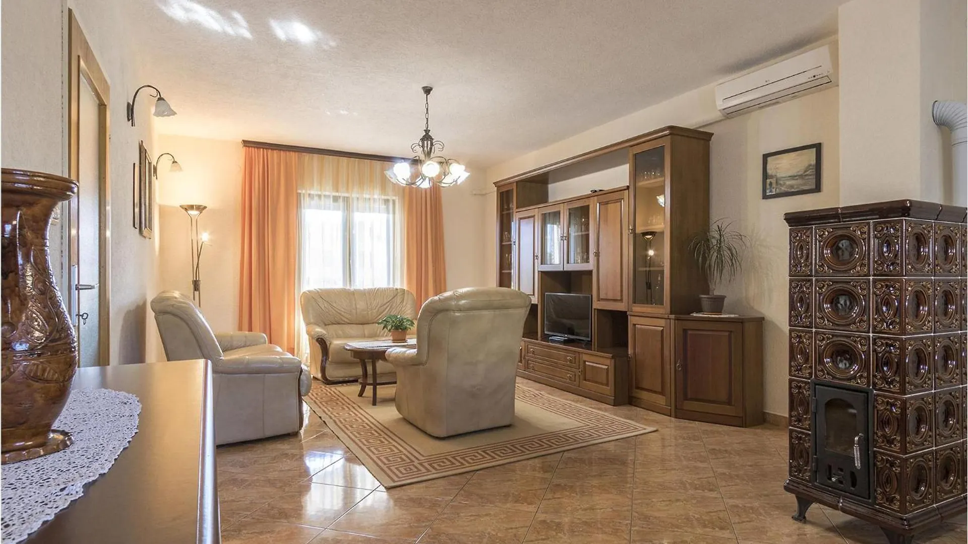 Nice Apartment In Pula With Kitchen Chorvatsko